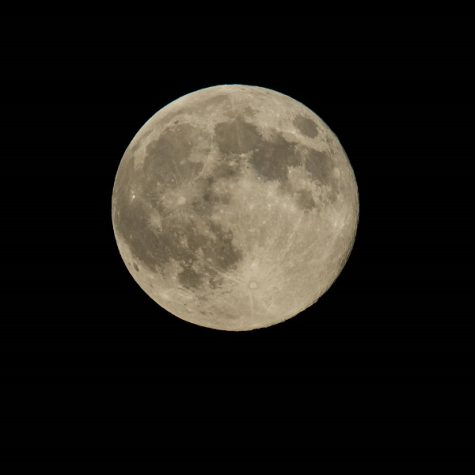 A bigger and brighter moon this weekend.